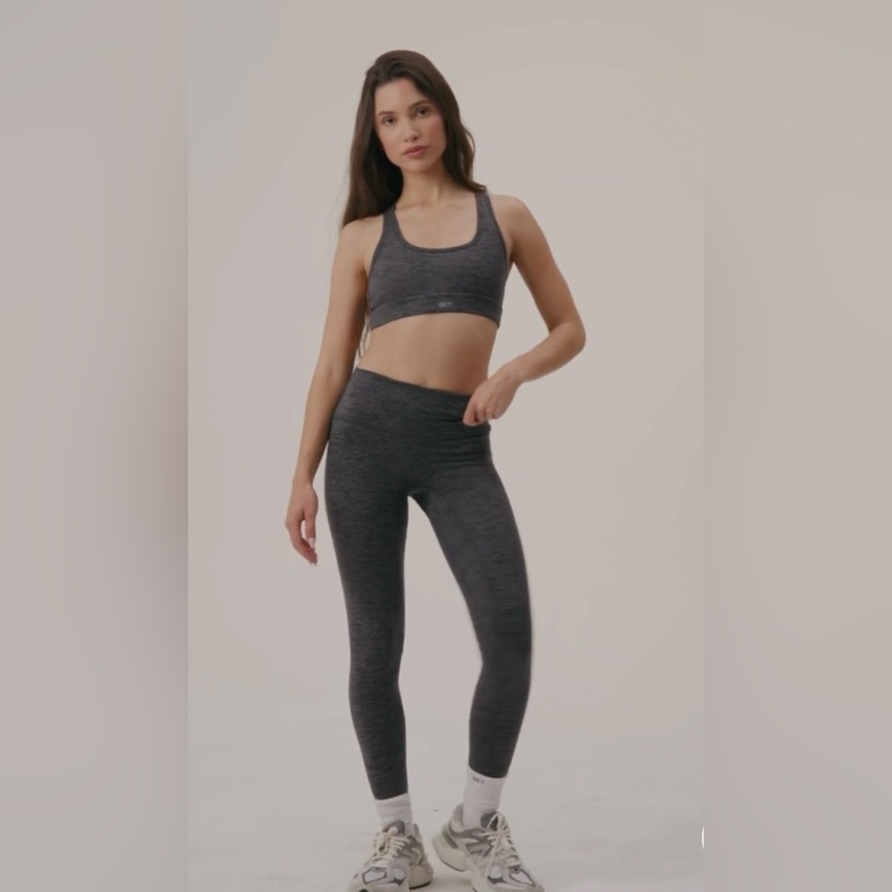 SET Active Luxform Bra and Leggings in gray